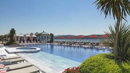 Four Seasons Hotel Istanbul at the Bosphorus - Image 29