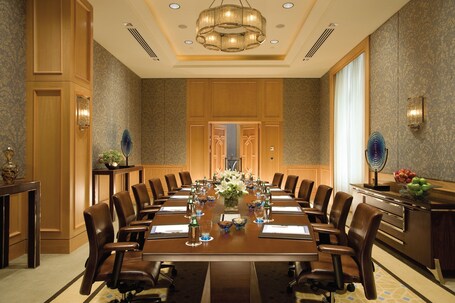 Four Seasons Hotel Istanbul at the Bosphorus - Image 42