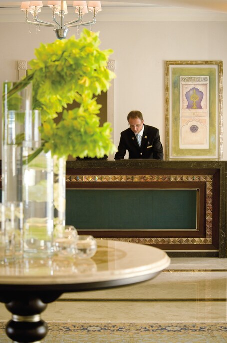 Four Seasons Hotel Istanbul at the Bosphorus - Image 10