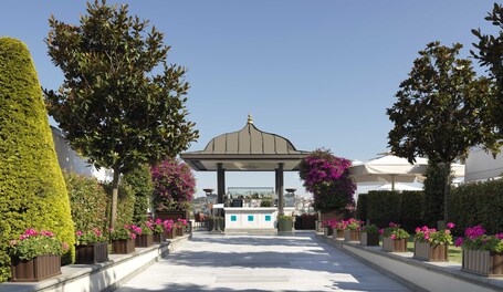 Four Seasons Hotel Istanbul at the Bosphorus - Image 47
