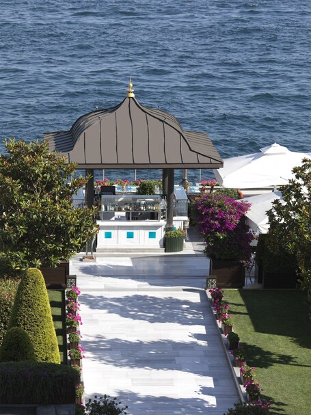 Four Seasons Hotel Istanbul at the Bosphorus - Image 74