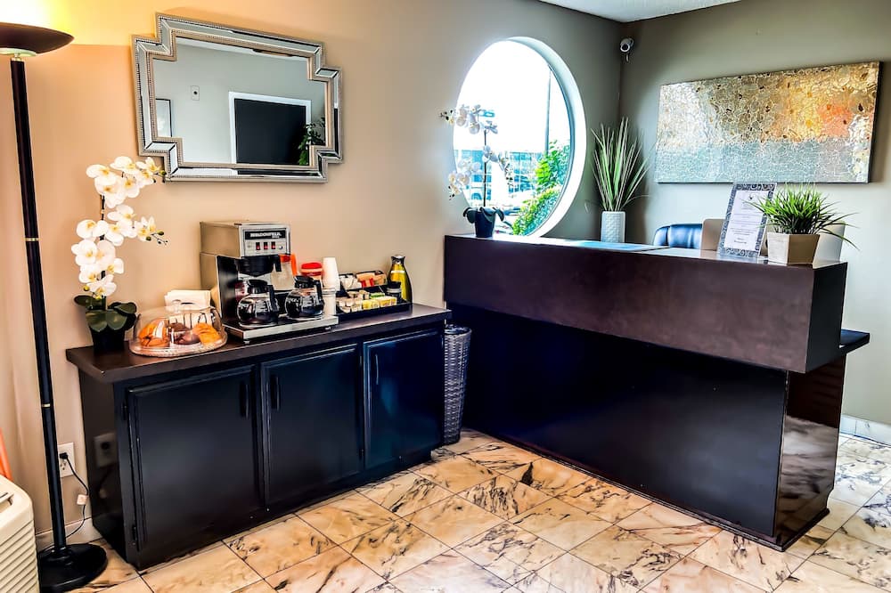 Vantage Point Inn Woodland Hills