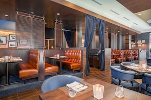 2 restaurants servant le petit déjeuner