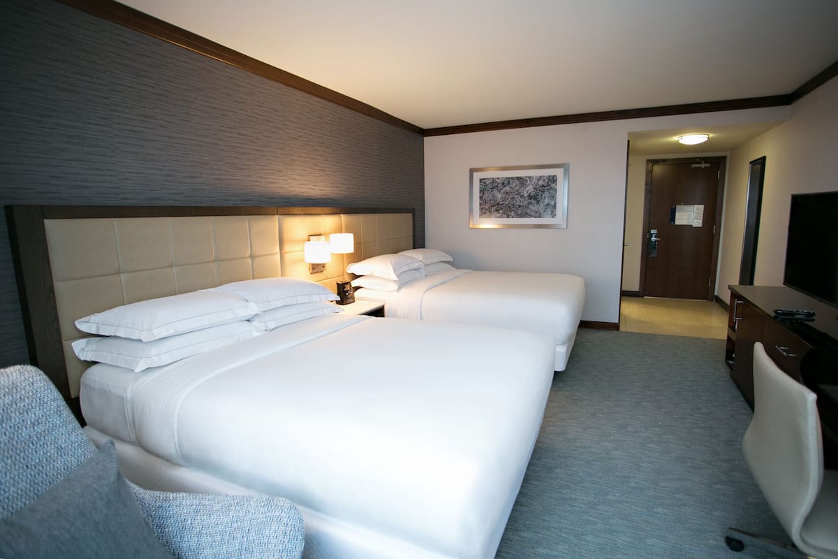 Premium bedding, pillowtop beds, in-room safe, desk