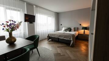 Apartament de disseny, 2 llits individuals | 1 dormitori, caixa forta a l'habitació i planxa i posts de planxar