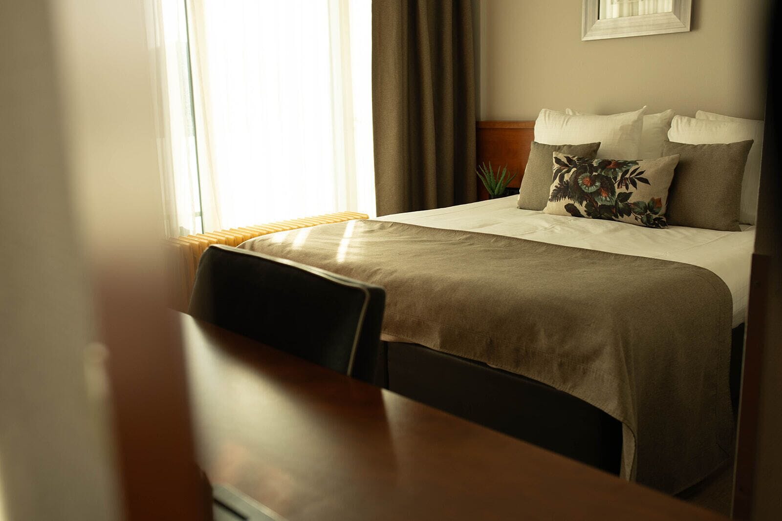 Standard Room | In-room safe, iron/ironing board, free WiFi, bed sheets