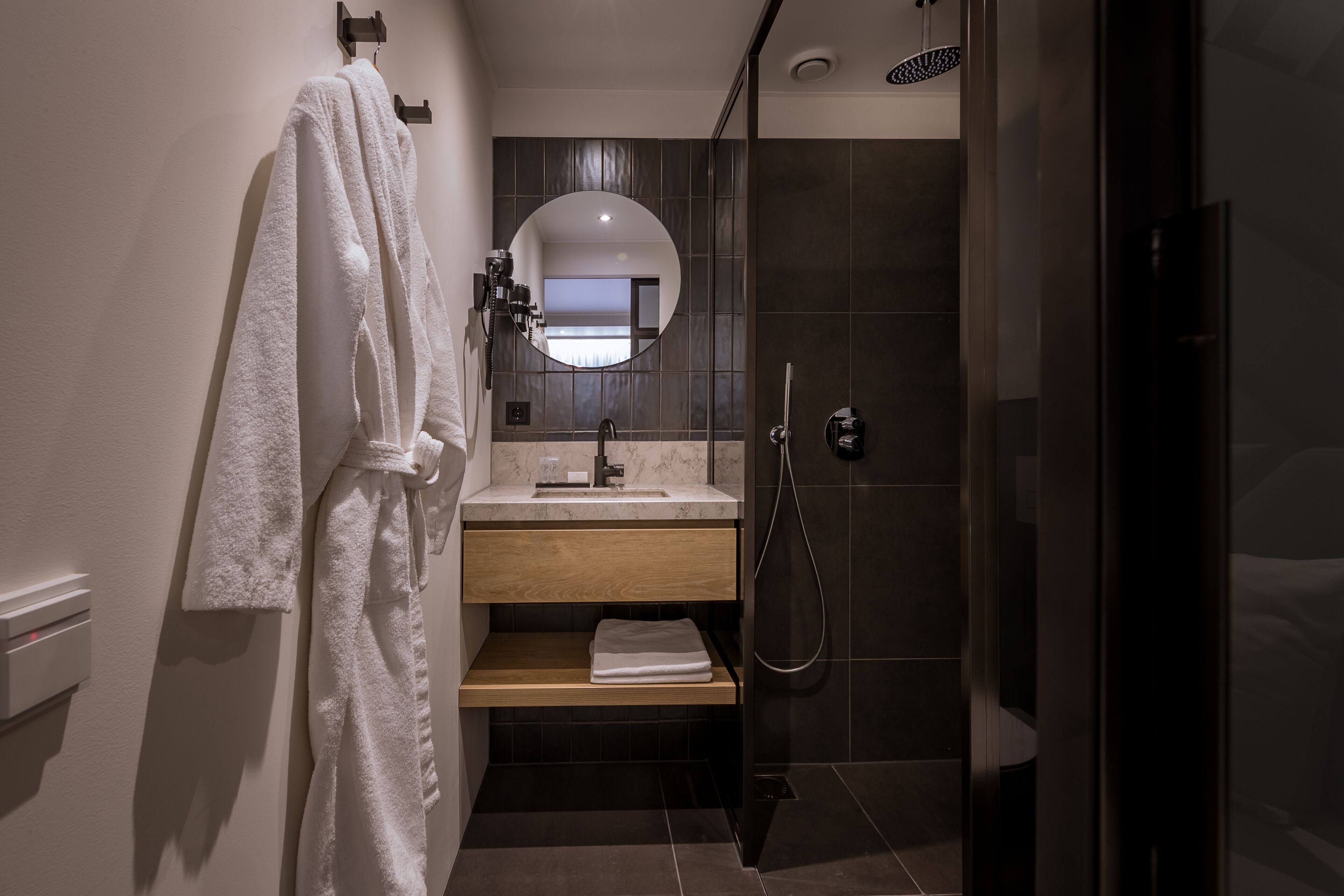 design double room | 1 bedroom, in-room safe, iron/ironing board, free wifi