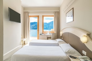 Doppelzimmer, Balkon, Seeblick