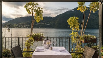 2 Restaurants, Frühstück, Abendessen, italienische Küche