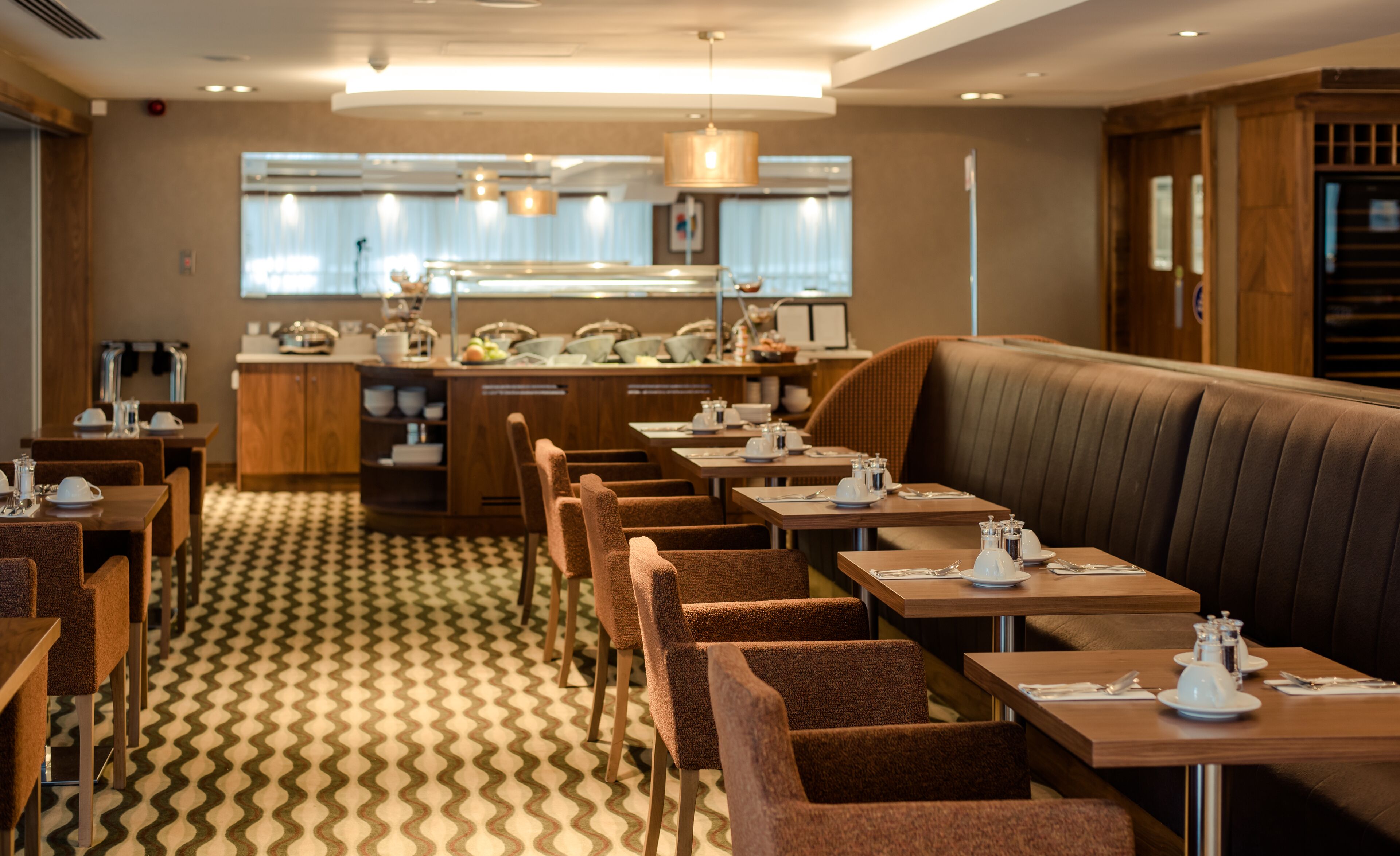 daily full breakfast (eur 13 per person)