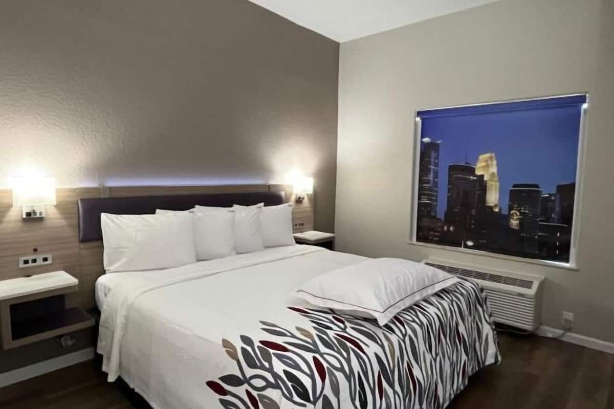 Premium bedding, down comforters, desk, blackout drapes