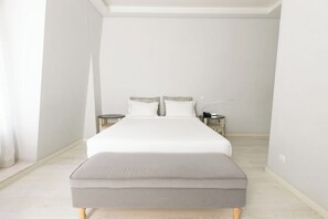 Superior Double Room, City View | In-room safe, desk, blackout drapes, soundproofing