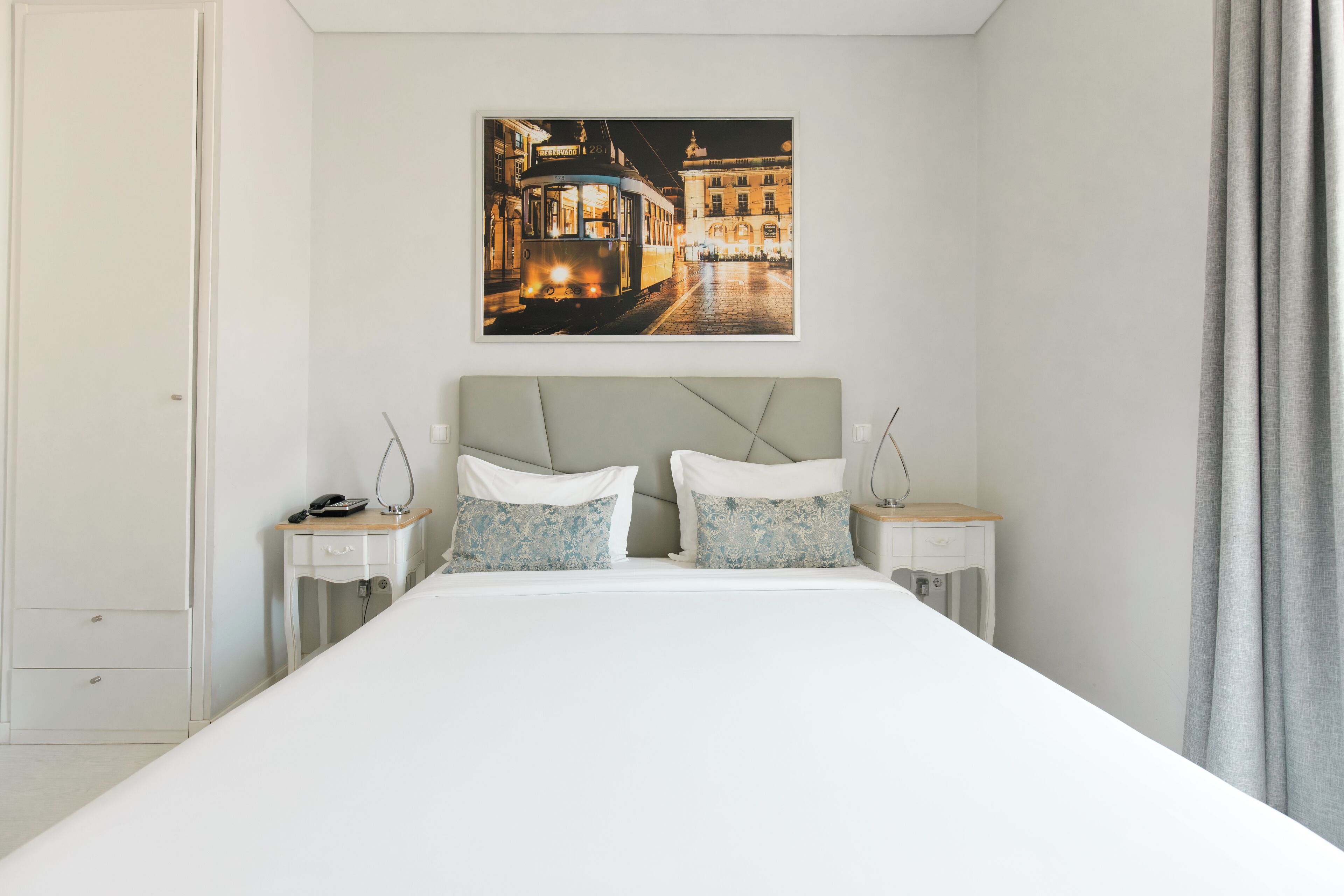 Foto - Grande Pensao Residencial Alcobia