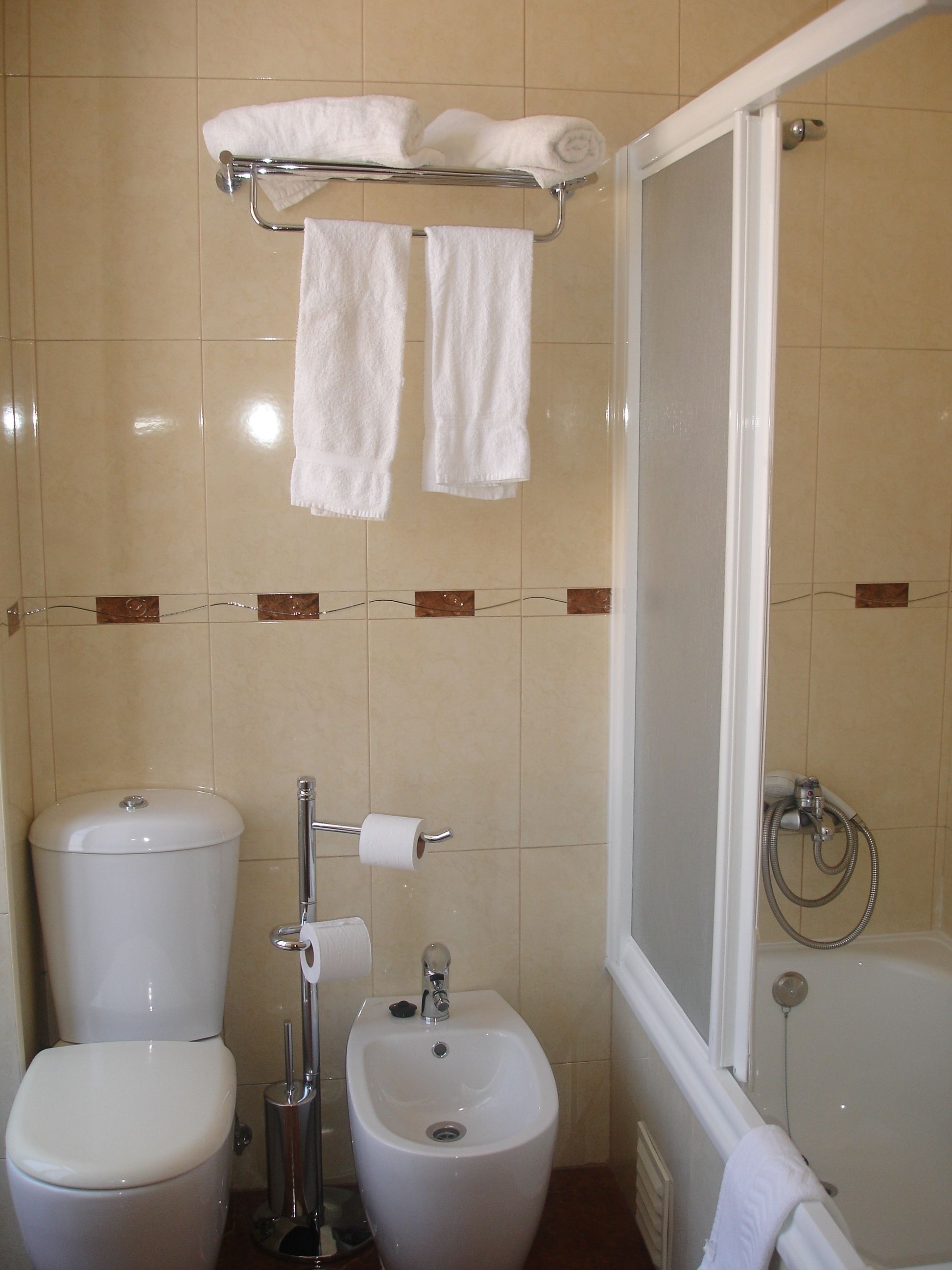 Foto - Grande Pensao Residencial Alcobia