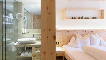 Komfort Doppelzimmer Zirbe 29qm | Badezimmer | Kostenlose Toilettenartikel, Haartrockner, Bademäntel, Hausschuhe
