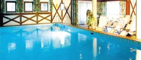 Indoor pool, outdoor pool