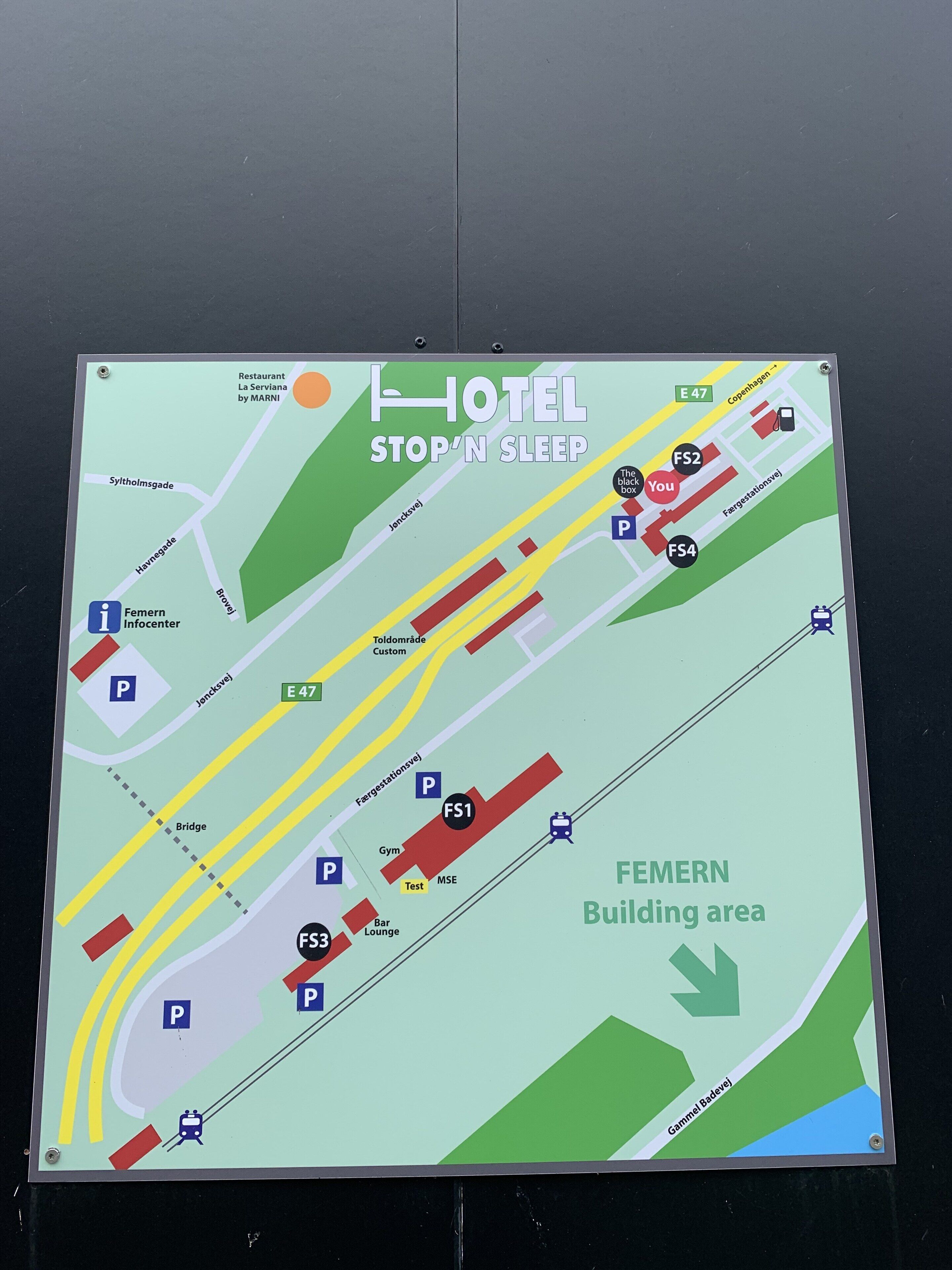 A map of a hotel area with amenities like a restaurant, parking, and a gym.