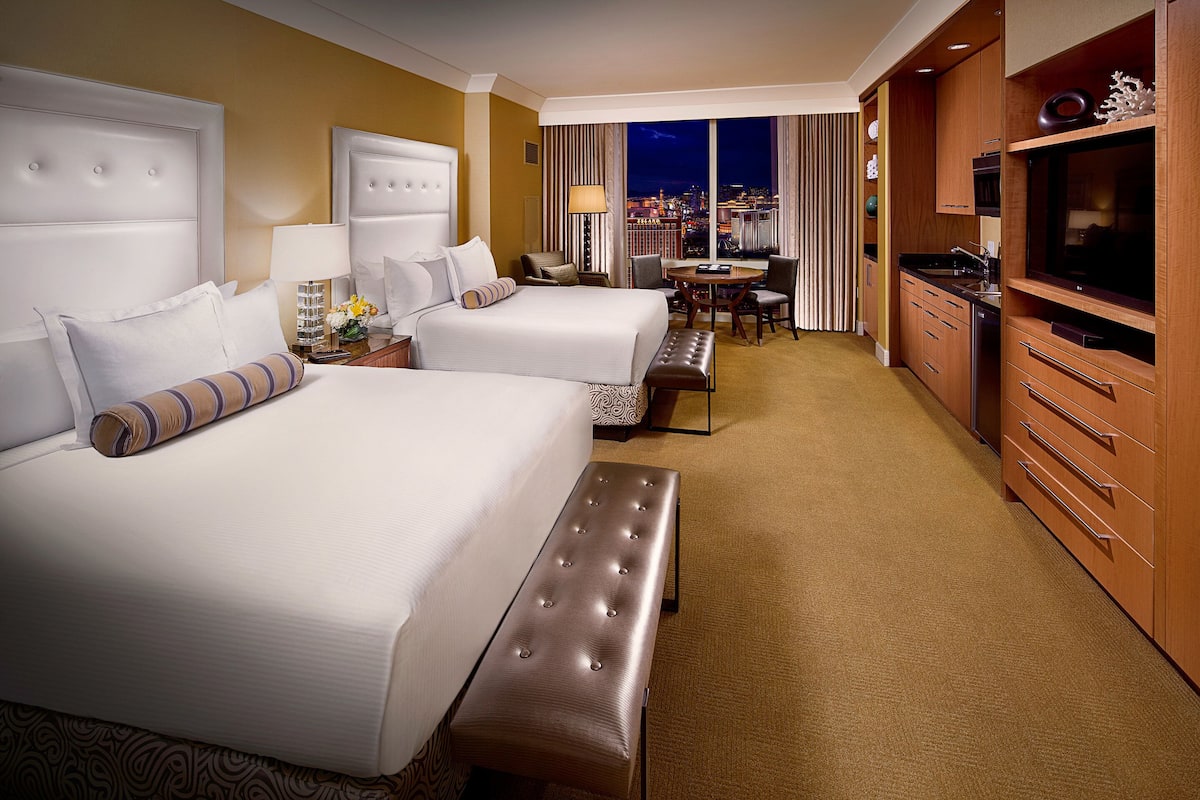 Premium bedding, in-room safe, desk, blackout curtains