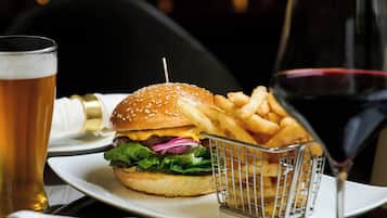 مطعم