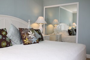 Condo, 2 Bedrooms | Premium bedding, individually decorated, individually furnished - Ocean's Reach Condominiums (Sanibel)