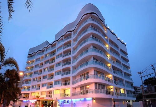 Nova Suites Pattaya by Compass Hospitality