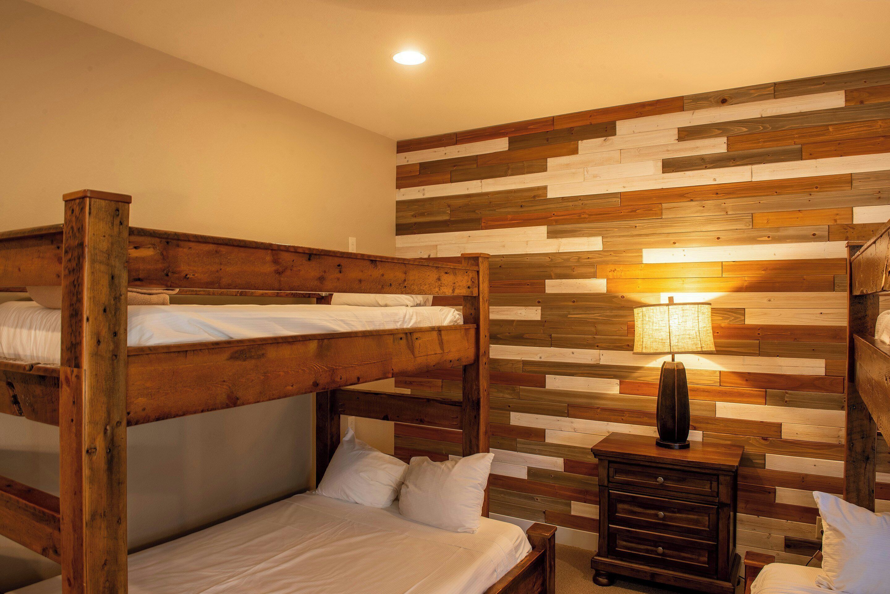 314 - 4 Bdrm Garden Cottage | 1 bedroom, desk, iron/ironing board, bed sheets