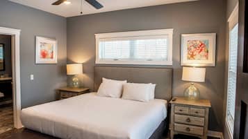580 - 4 Bdrm Fairway Pines | 1 bedroom, desk, iron/ironing board, bed sheets