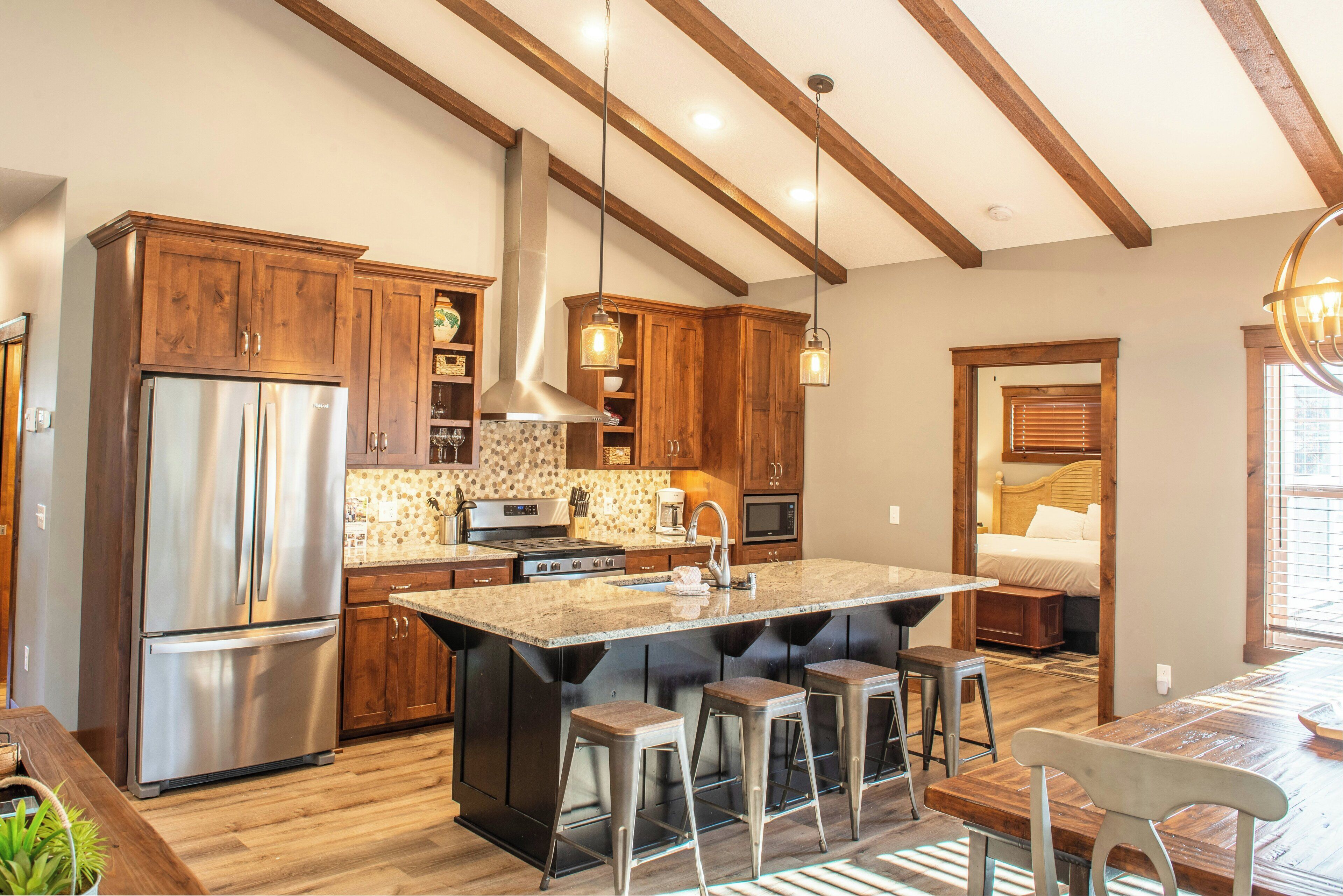 596 - 4 Bdrm Fairway Pines | Living area | Flat-screen TV