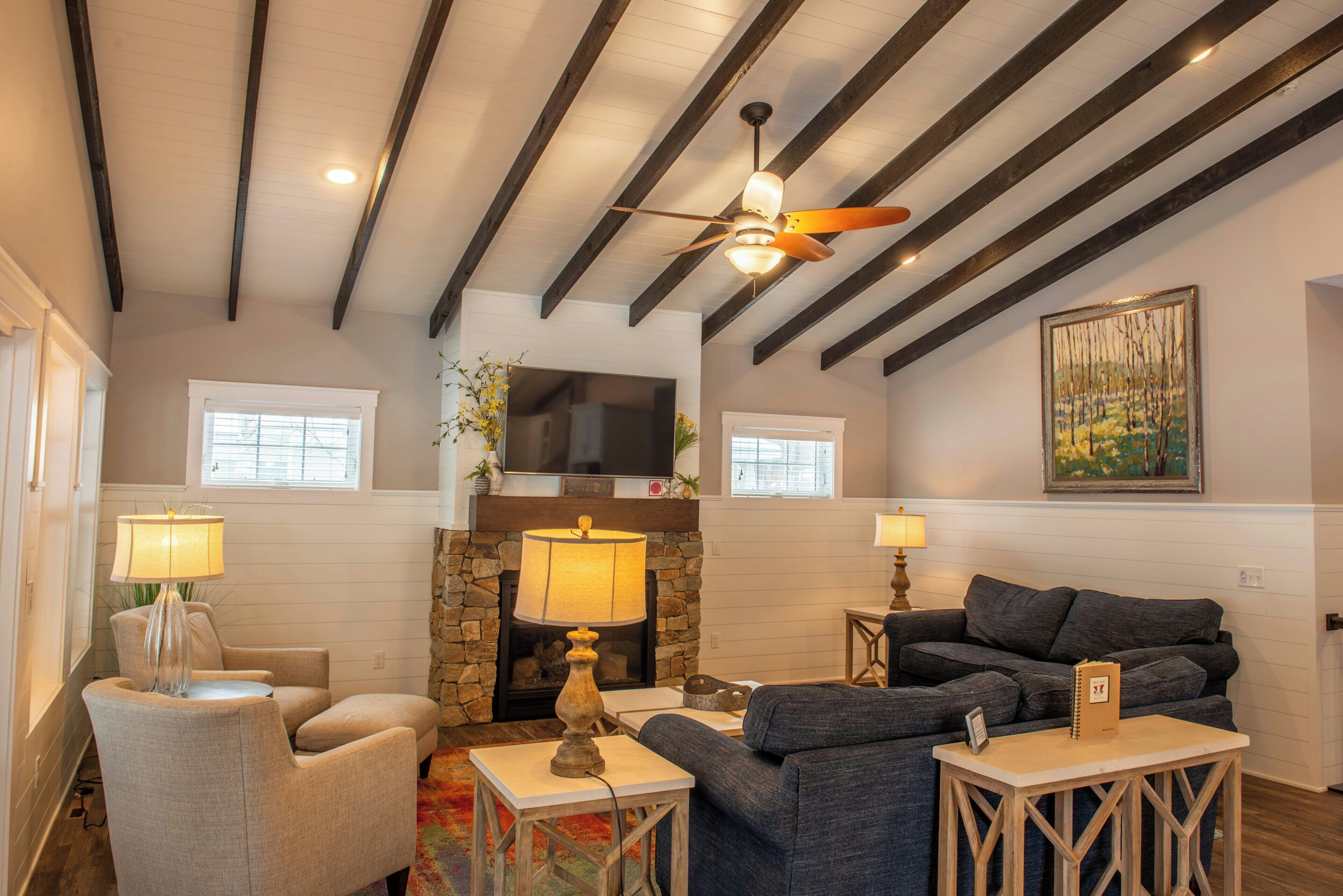 585 - 4 Bdrm Fairway Pines | 1 bedroom, desk, iron/ironing board, bed sheets