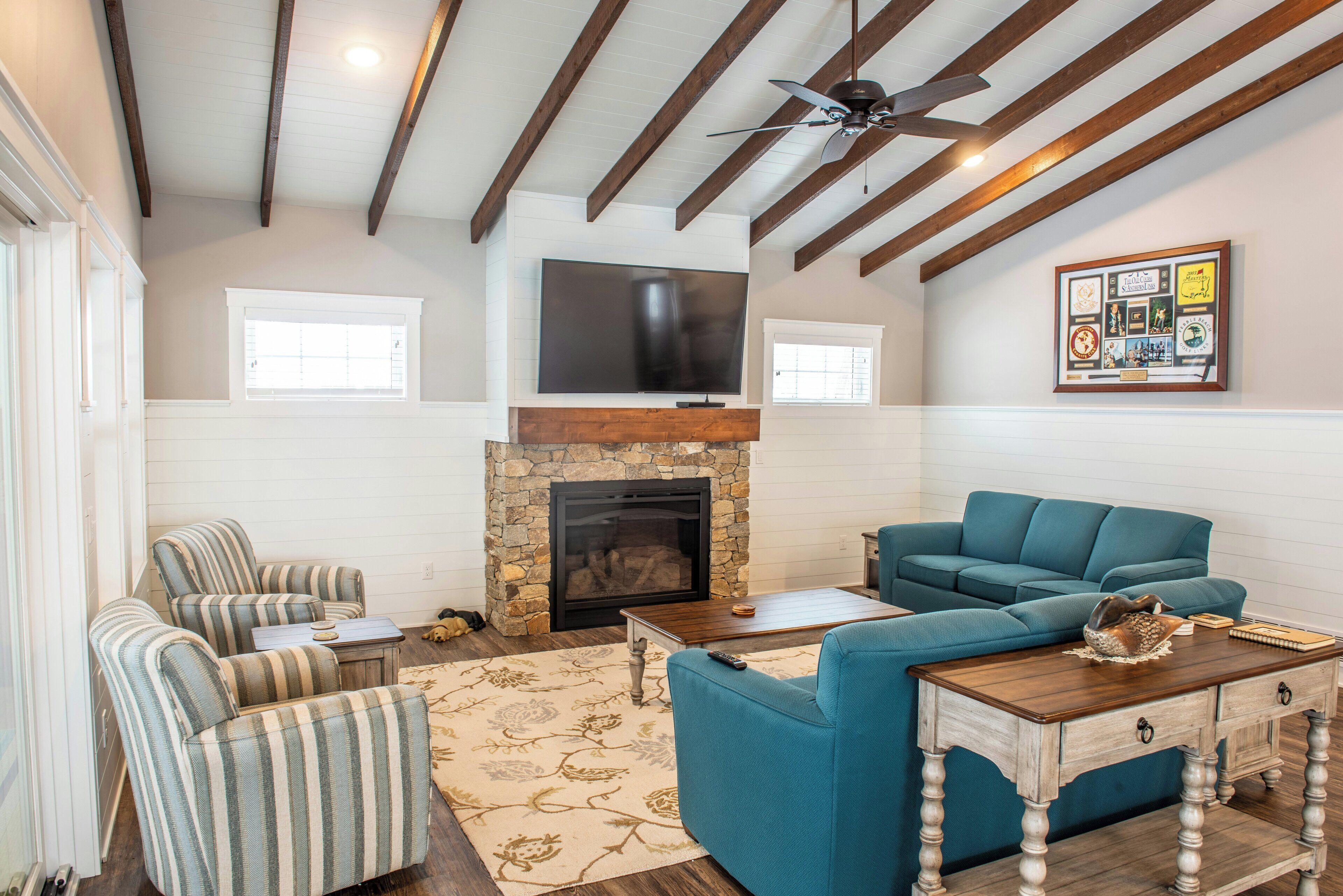 594 - 4 Bdrm Fairway Pines | Living area | Flat-screen TV