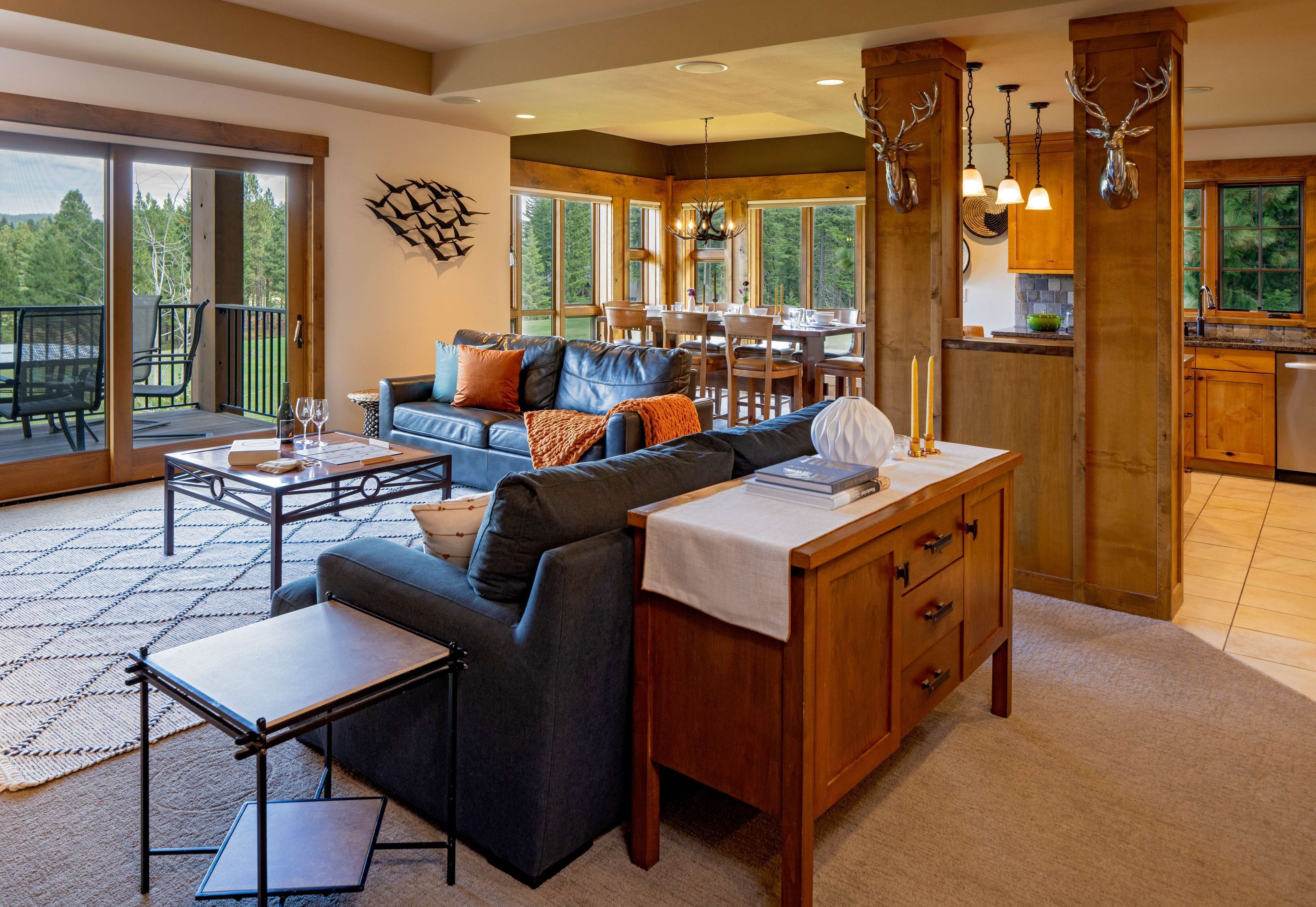 condo, 2 bedrooms, corner (trailhead 1) | premium bedding, in-room safe, desk, iron/ironing board