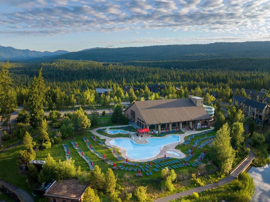 Indoor pool, outdoor pool, pool loungers