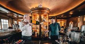 Bar (on property) - Hotel Post Lermoos (Lermoos)