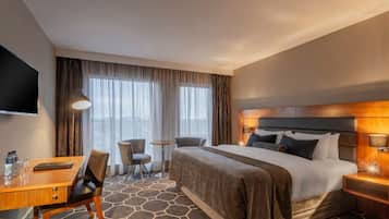 King Room | In-room safe, desk, iron/ironing board, free WiFi