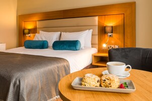 客房内保险箱、办公桌、熨斗/熨衣板、免费 WiFi