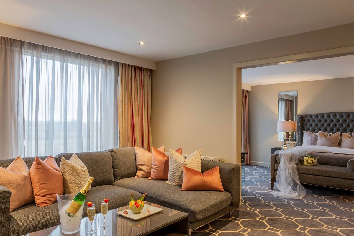 presidential suite | in-room safe, desk, iron/ironing board, free wifi