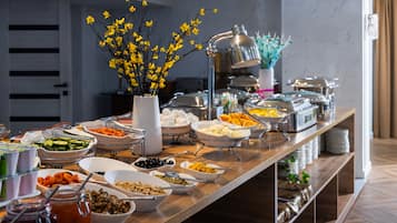 Tägliches inbegriffenes Frühstücksbuffet
