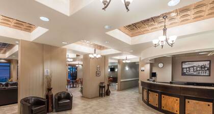 Super 8 by Wyndham Edson