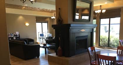 Super 8 by Wyndham Edson