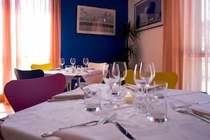 Breakfast, lunch and dinner served  - Certosa Hotel (Venice)