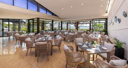 Tanoa Waterfront Hotel