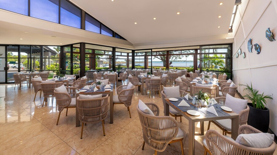 Tanoa Waterfront Hotel