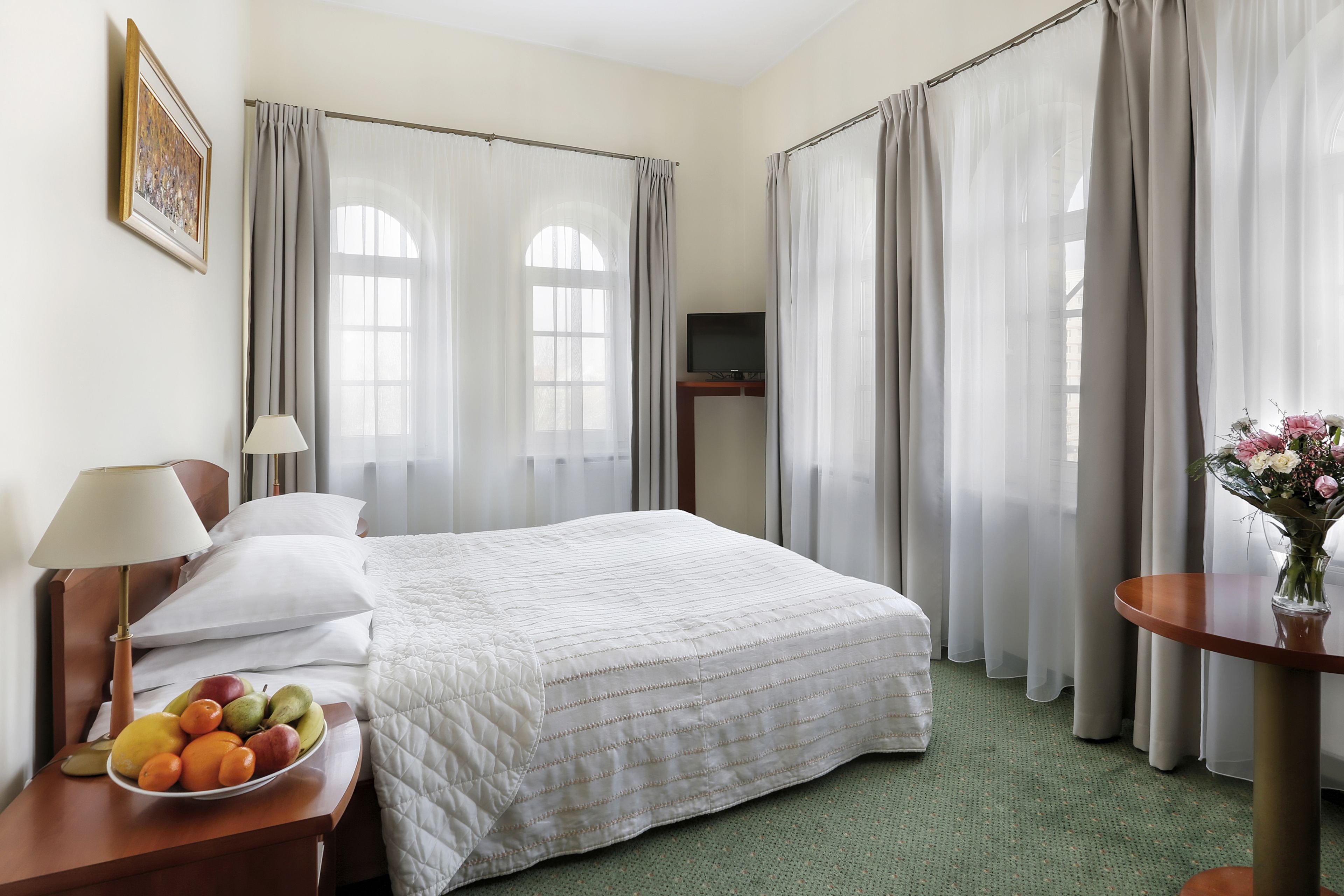 standard double or twin room | hypo-allergenic bedding, desk, rollaway beds, free wifi