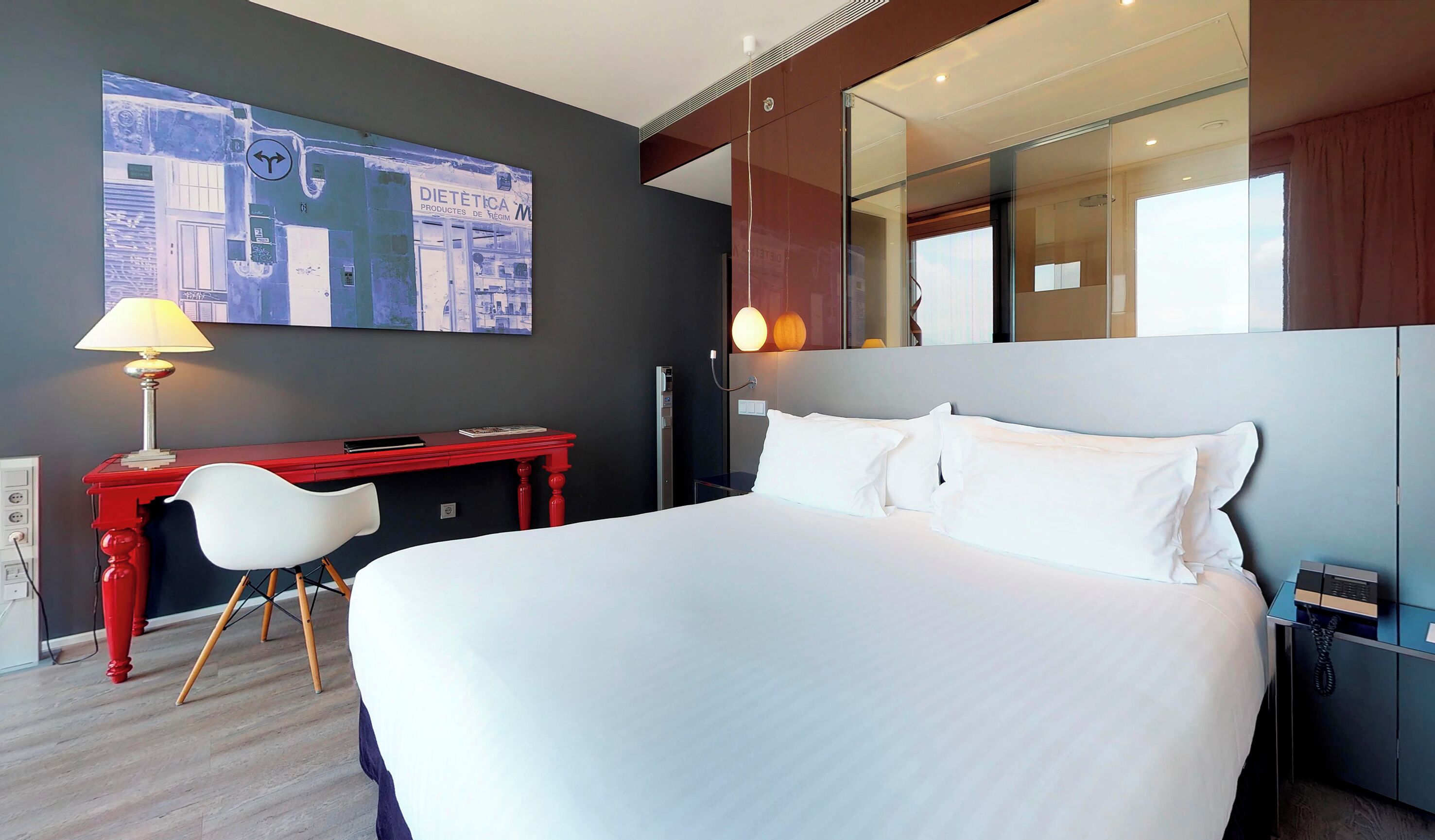 Ropa de cama de alta calidad, colchones con acolchado adicional, minibar
