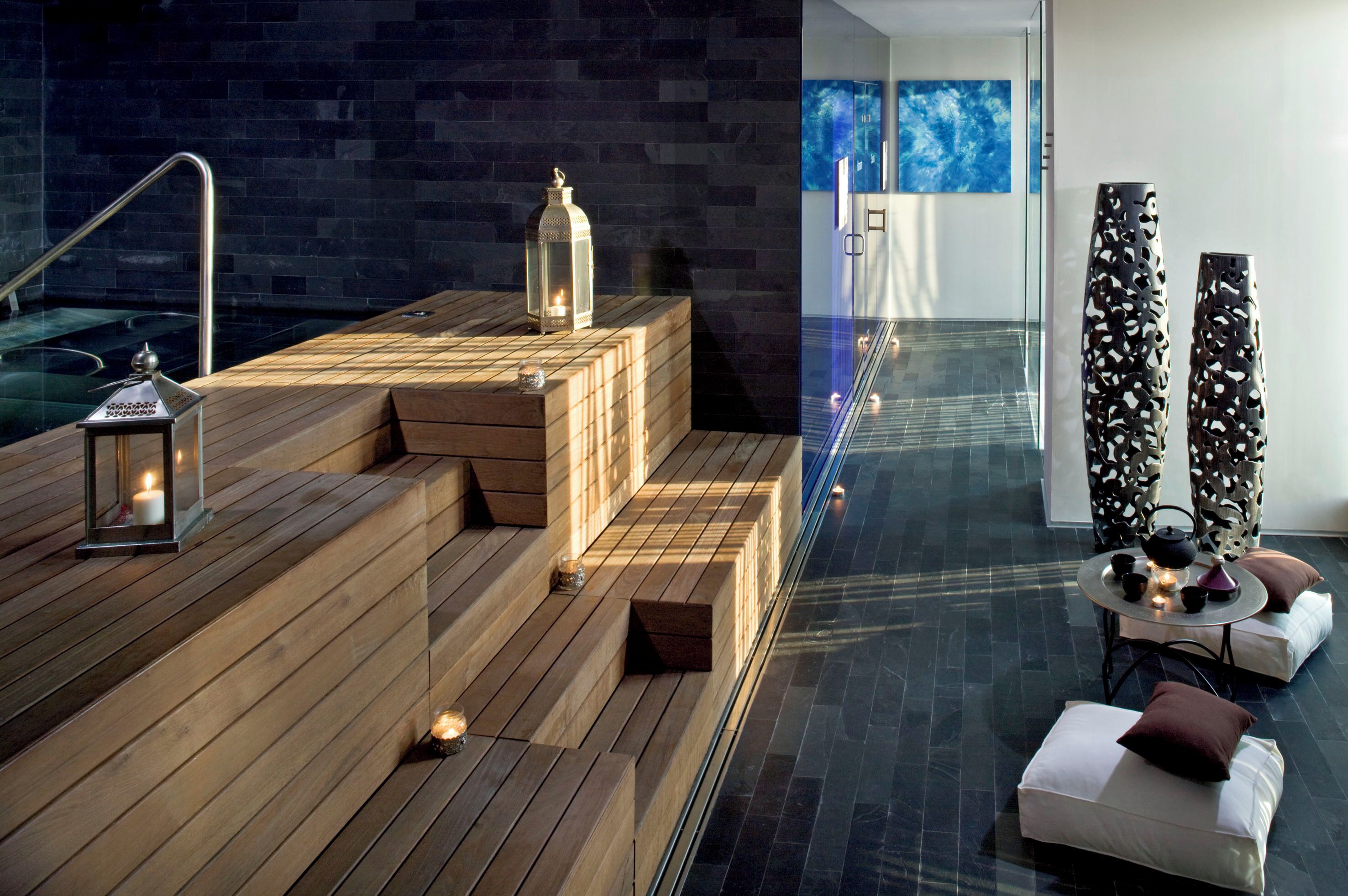 Sauna, hot tub, steam room, body treatments, aromatherapy