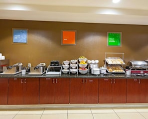 Colazione a buffet inclusa