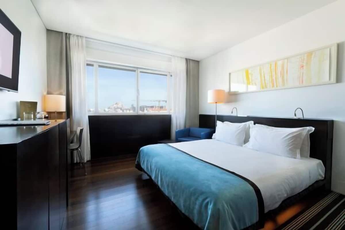 Minibar, in-room safe, desk, blackout curtains