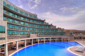 Front of property - Ramada by Wyndham Baku (Baku)