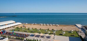Front of property - Ramada by Wyndham Baku (Baku)