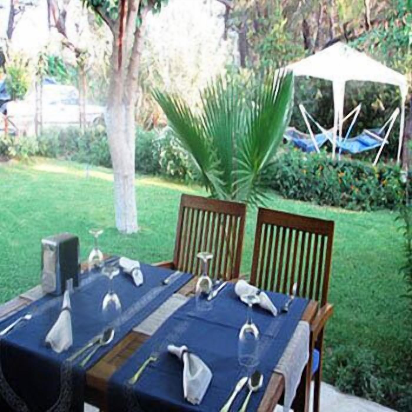breakfast, lunch, dinner served; al fresco dining